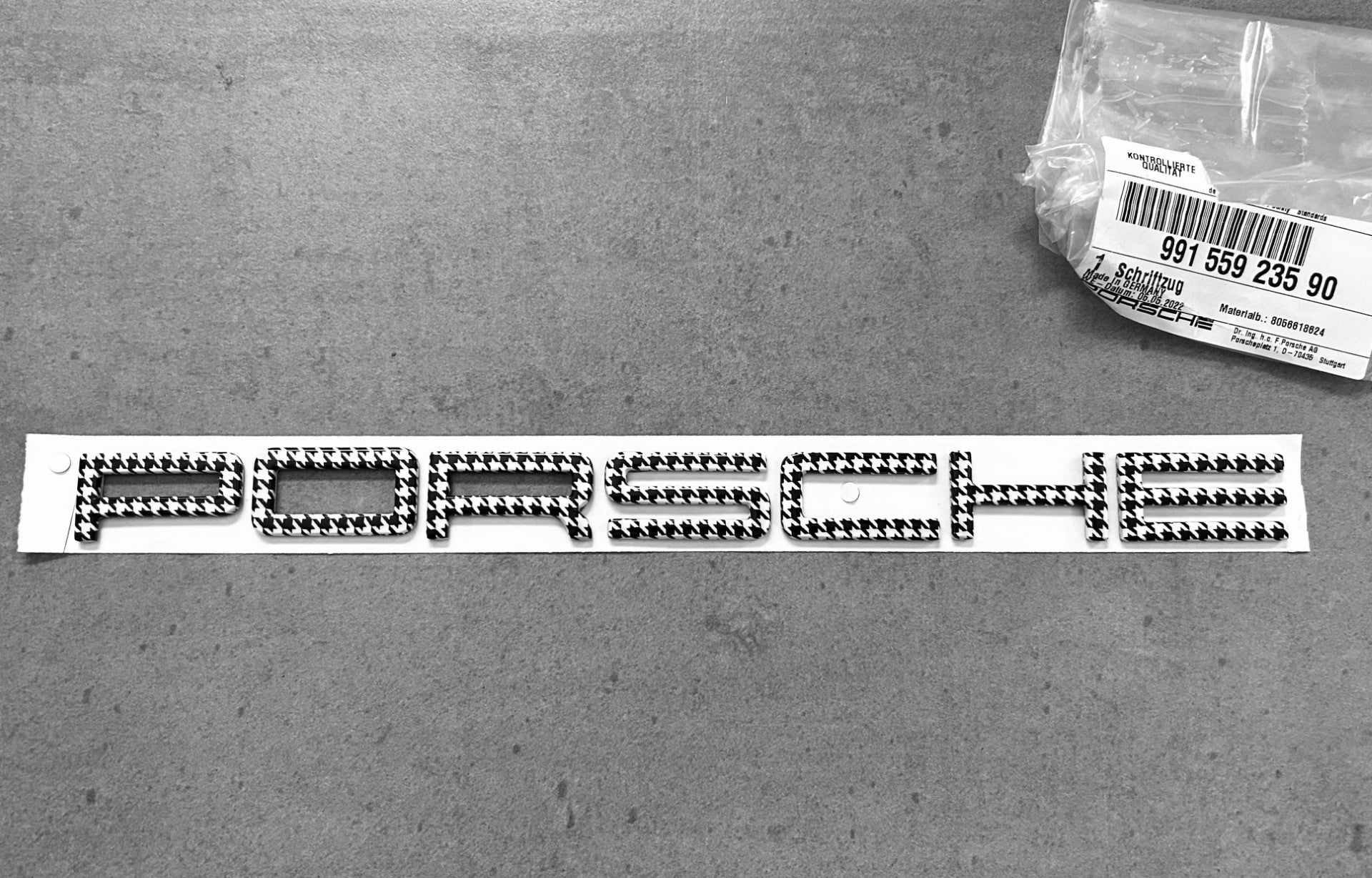 Porsche 911 Houndstooth Rear Emblem Macan Genuine OEM – Deep Blue