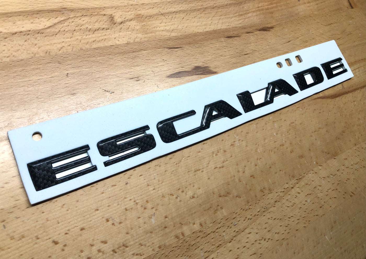 Cadillac Escalade 15-20 Carbon Fiber Effect Emblem Set