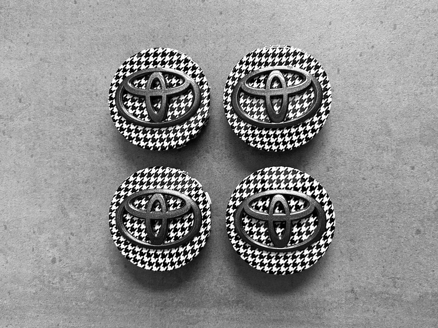 Toyota Highlander Houndstooth Wheel Center Cap Set