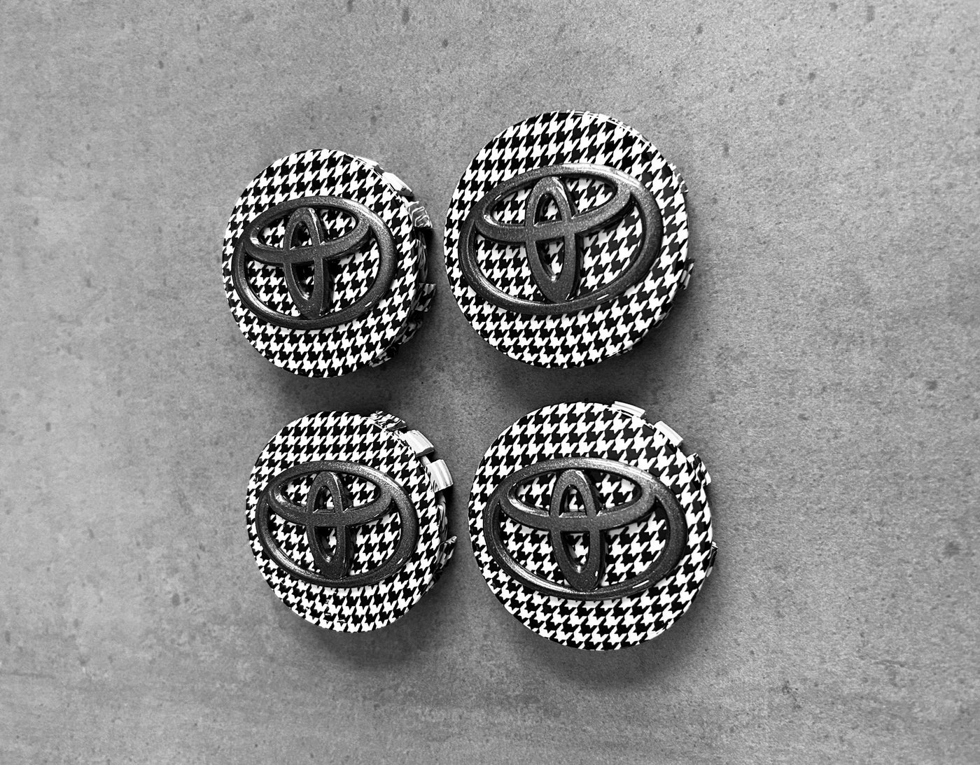 Toyota Highlander Houndstooth Wheel Center Cap Set