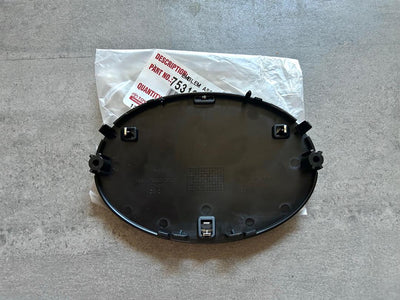 Toyota Camry 12-17 Carbon Fiber Effect Front Emblem