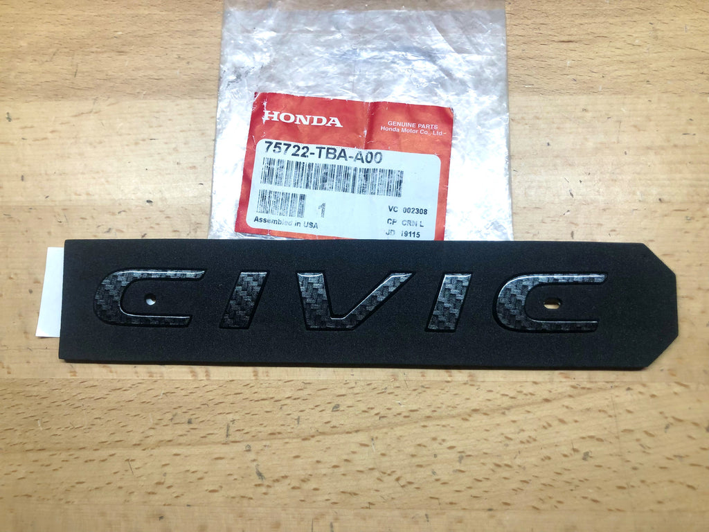 Honda Civic 16-21 Carbon Fiber Effect Nameplate – Deep Blue Chrome