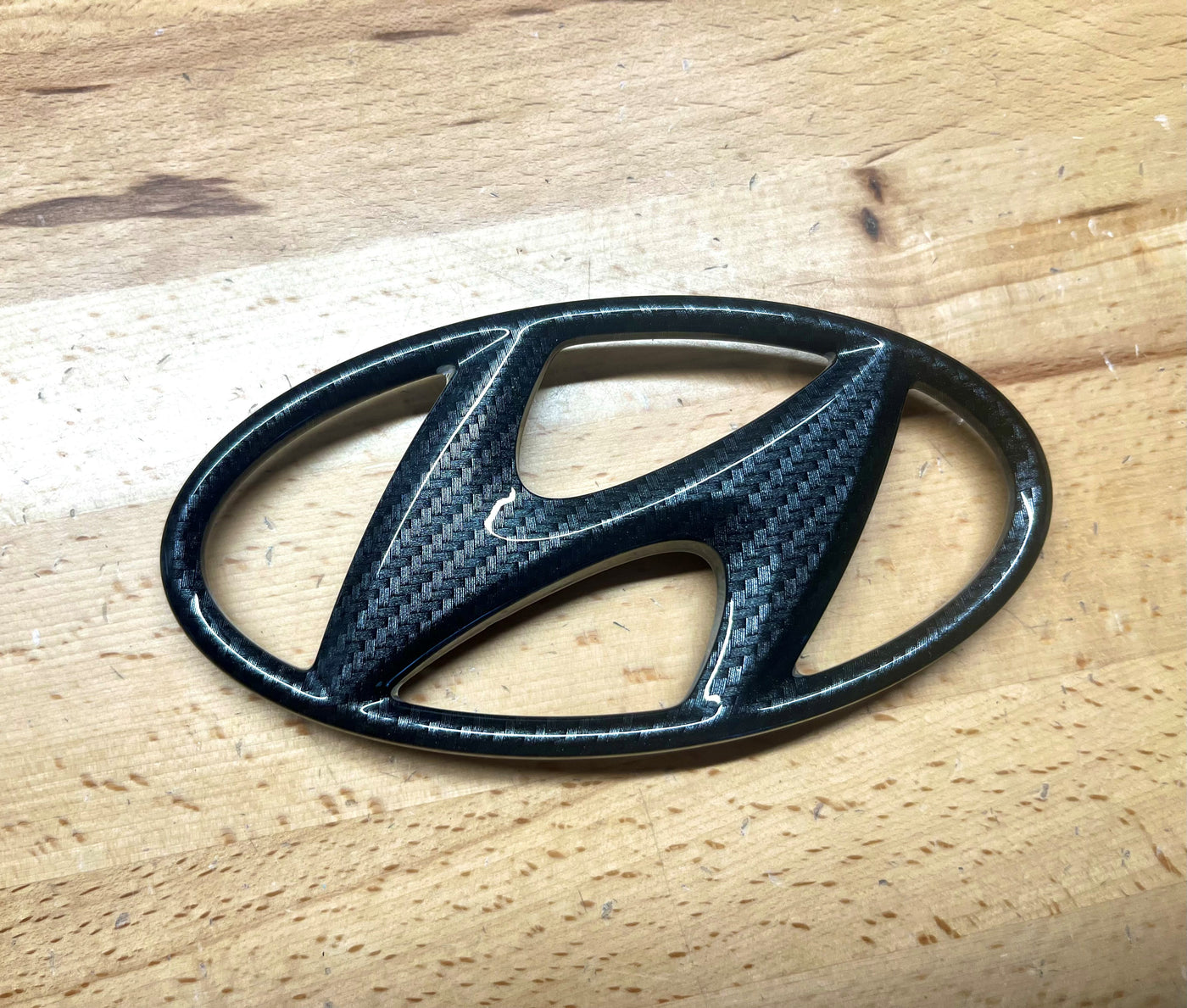 Hyundai Elantra 11-16 Carbon Fiber Rear Emblem