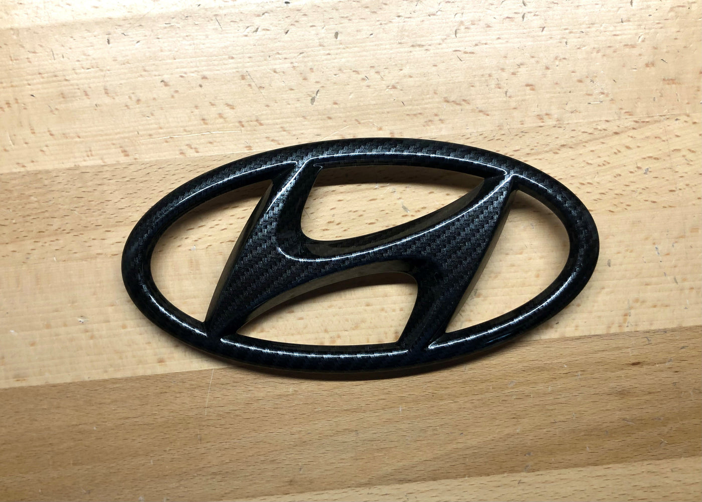 Hyundai Kona N-Line 22-23 Carbon Fiber Grille Emblem