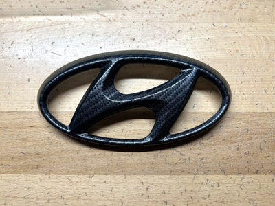 Hyundai Accent Red or Black Carbon Fiber Front Grille Emblem