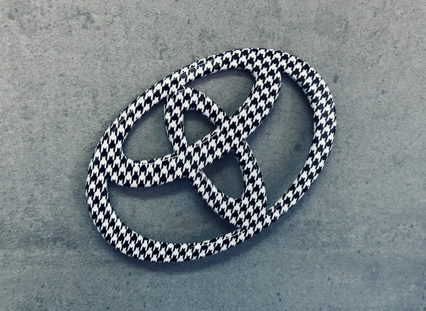 Toyota Prius 23-24 Houndstooth Front Emblem