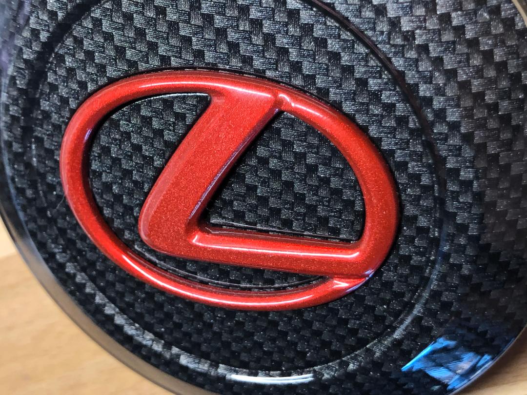 Lexus LX570 Candy Red & Carbon Fiber Wheel Center Cap Set – Deep