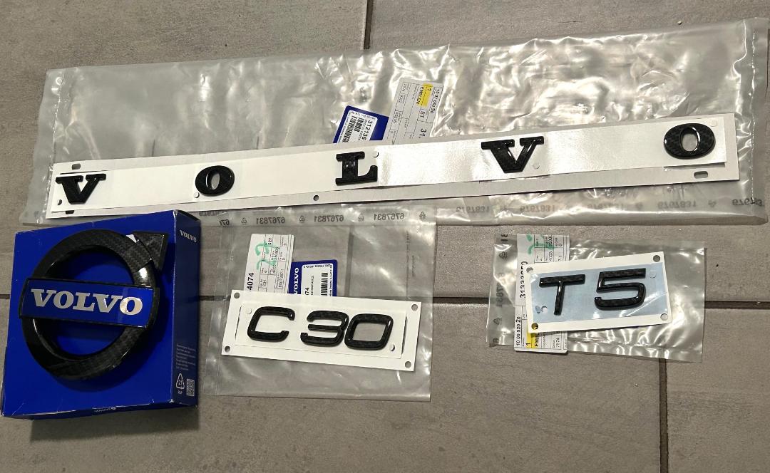 Custom Order for Tara- x4 Volvo C30 T5 Emblems