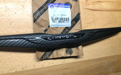Chrysler 300 SRT8 15-23 Carbon Fiber Front Wing Emblem
