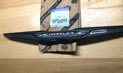 Chrysler 300 SRT8 15-23 Carbon Fiber Front Wing Emblem