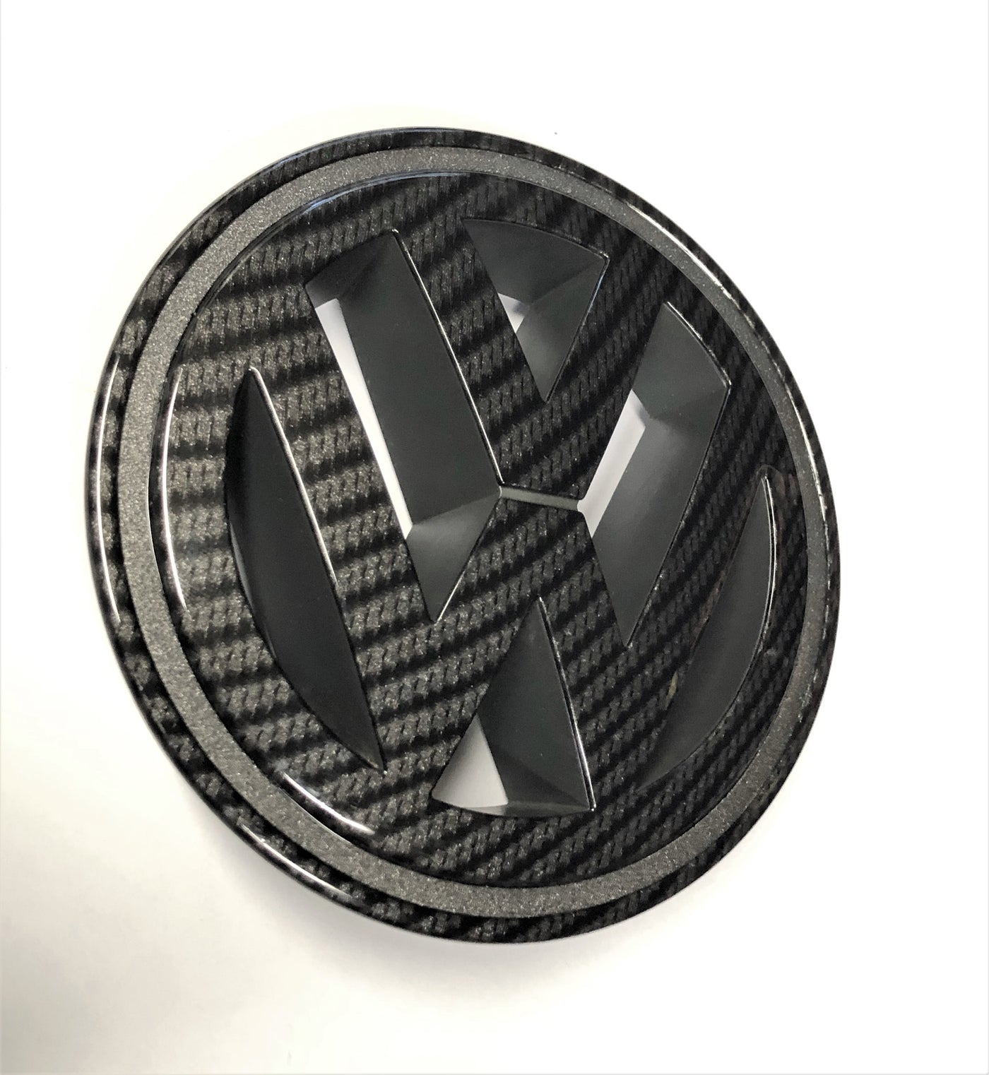 VW CC Jetta Tiguan Carbon Fiber Grille Emblem OEM – Deep Blue Chrome